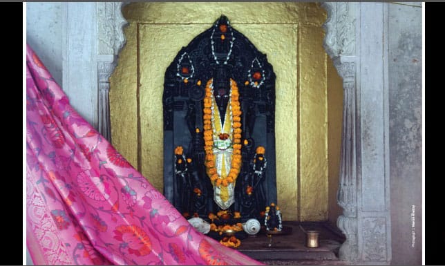 Advantages of Shopping Banarasi Sarees from Saree Shops in Varanasi