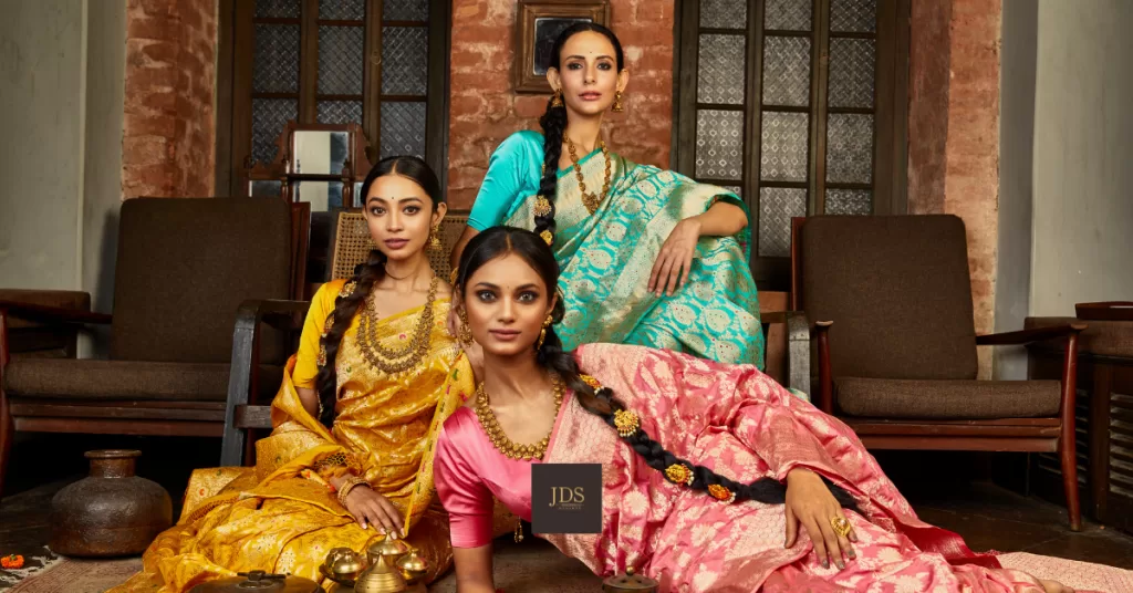 How to Find the Best Wedding Banarasi Saree Store in Varanasi