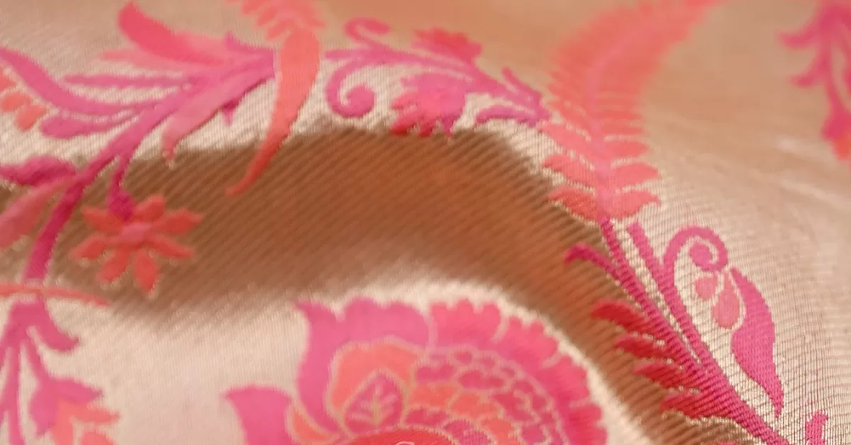 How to Identify an Authentic Meenakari Banarasi Saree
